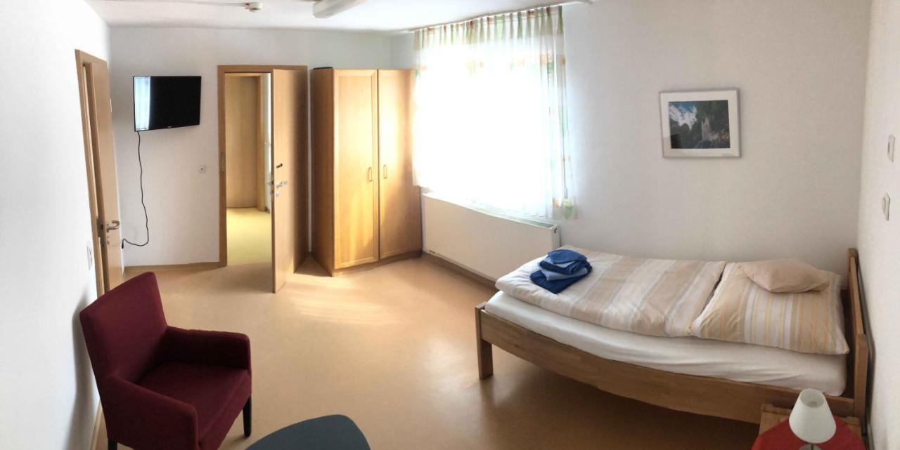 Personalwohnheim Altenpflege Foditsch Sankt Johann  Ngoại thất bức ảnh